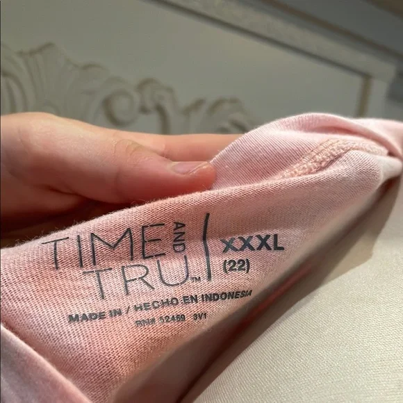 Time and Tru Pink and White Long Sleeve Boxy Sweatshirt - Picture 2 of 10